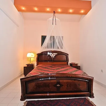 Vila Vila Siesta *