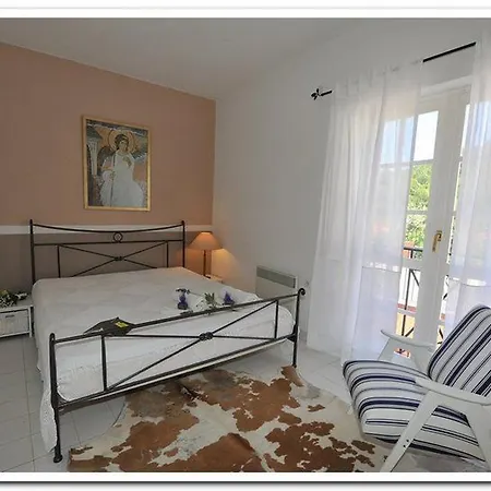 Vila Vila Siesta Stanici